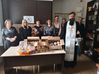  К Светлой Пасхе на передовую ЦСО г. Алушты шлет весточку с любовью и заботой
