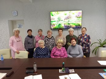 Проводится цикл психологических занятий «Активное долголетие»